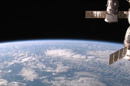 نمایی از کره زمین در یک ایستگاه فضایی + فیلم