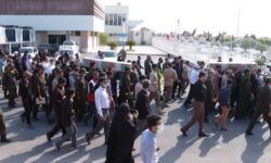 انتقال پیکر دو شهید به بندرعباس پس از ۳۴ سال دوری از وطن