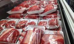 توزیع گوشت قرمز منجمد با نرخ مصوب در هرمزگان