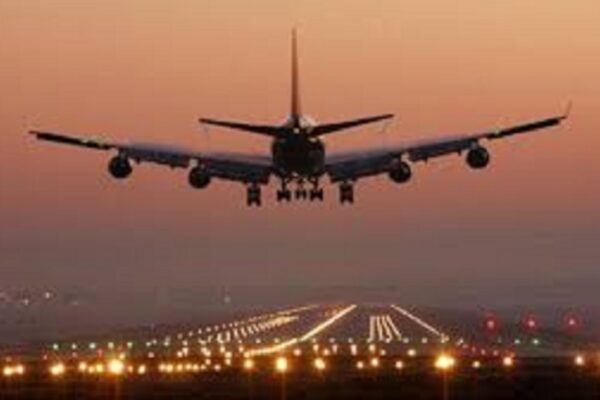 مدیرعامل شرکت فرودگاه‌ها: بیش از نیم میلیون مسافر هوایی در ۶ روز آخر سال جابجا شدند