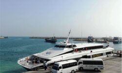 تردد بیش از ۲۱ هزار نفر مسافر از بندرلنگه به امارات