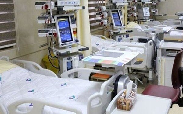 ۲۰ بیمار اورژانسی قشم با آمبولانس دریایی به مراکز درمانی اعزام شدند